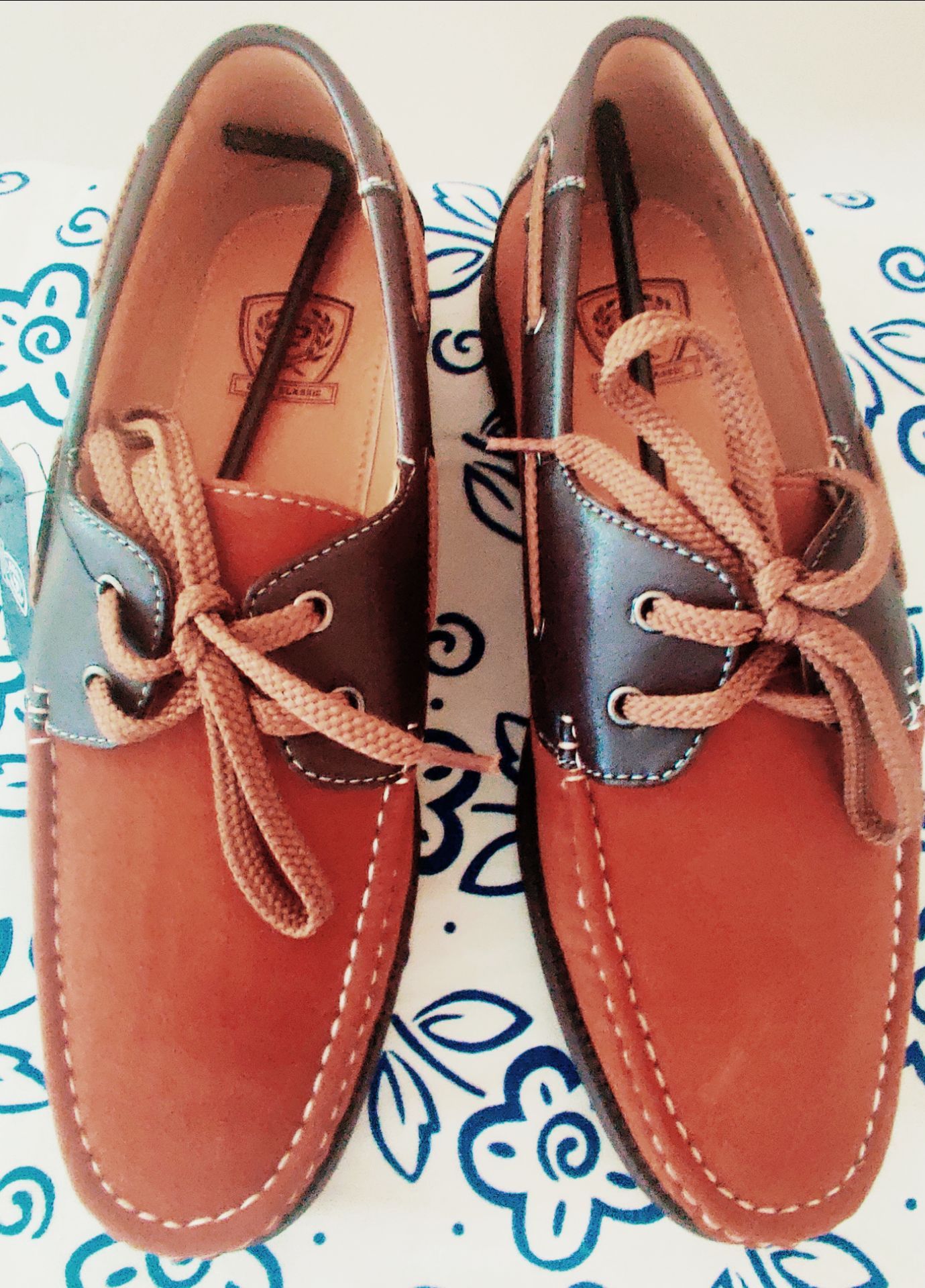 Men’s Mariner Tan and Brown Boat Shoes Size 9 👞🤎✨