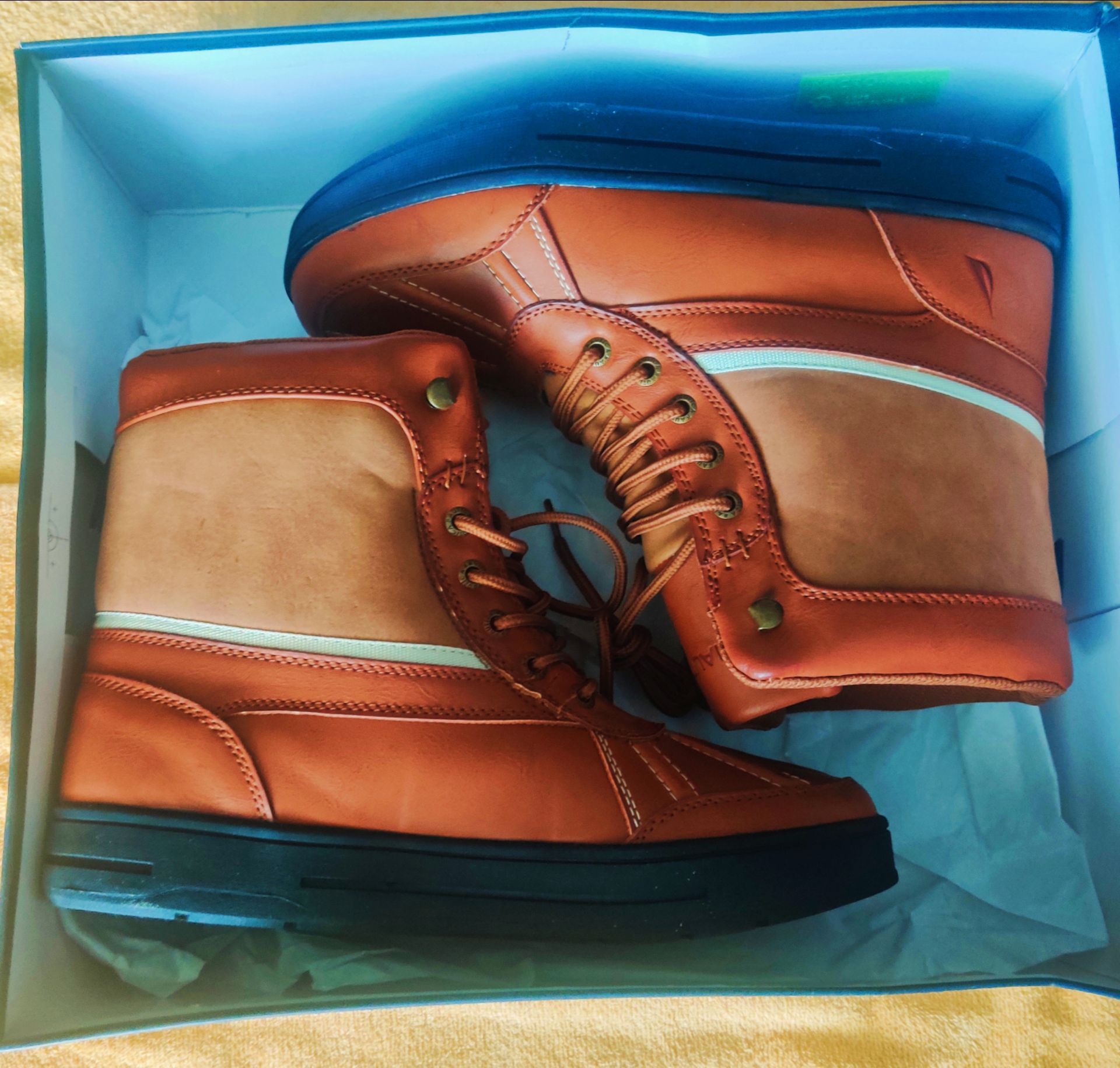 Nautica Brown High Top Boots with Rugged Sole and Blue Accents 👢 - photo 2