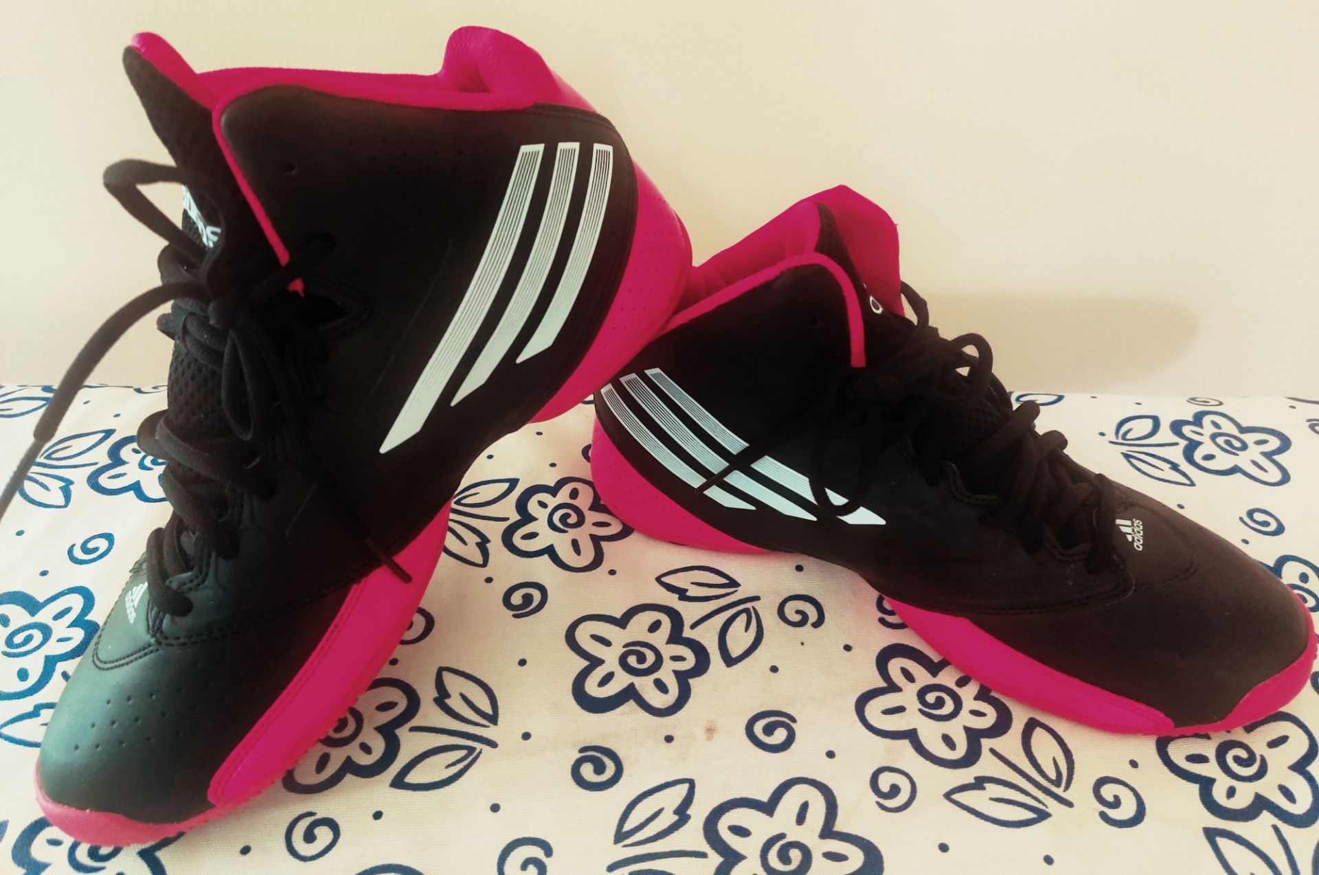 Adidas Men’s Athletic Sneakers Black Shoes 👟🖤 - photo 2