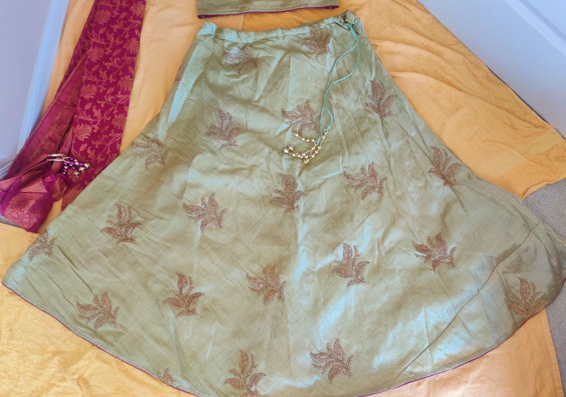 Elegant Pastel Green & Maroon Lehenga Choli Set - photo 5