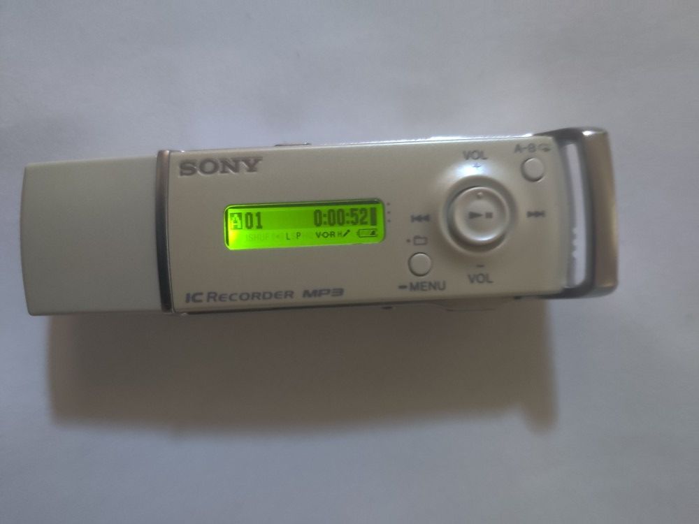 Sony ICD-U60 MP3 Voice Recorder w/ USB