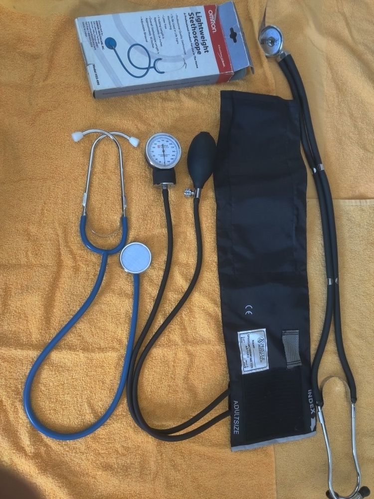Blood Pressure Monitor & Stethoscopes - photo 2