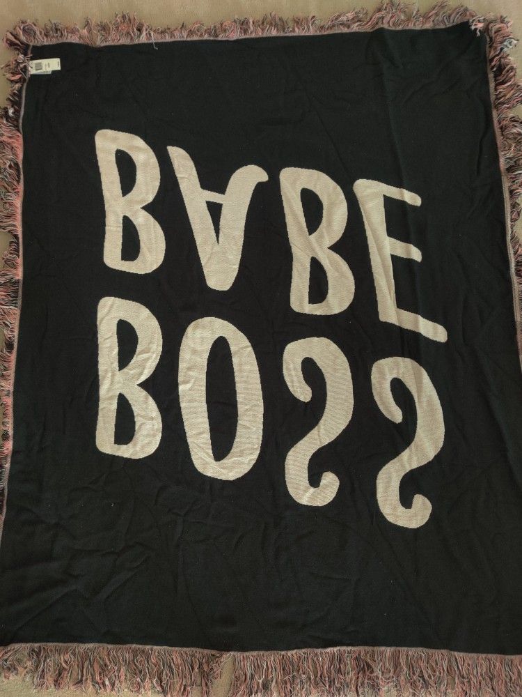 Boss Babe Reversible Throw-Brand New - photo 2