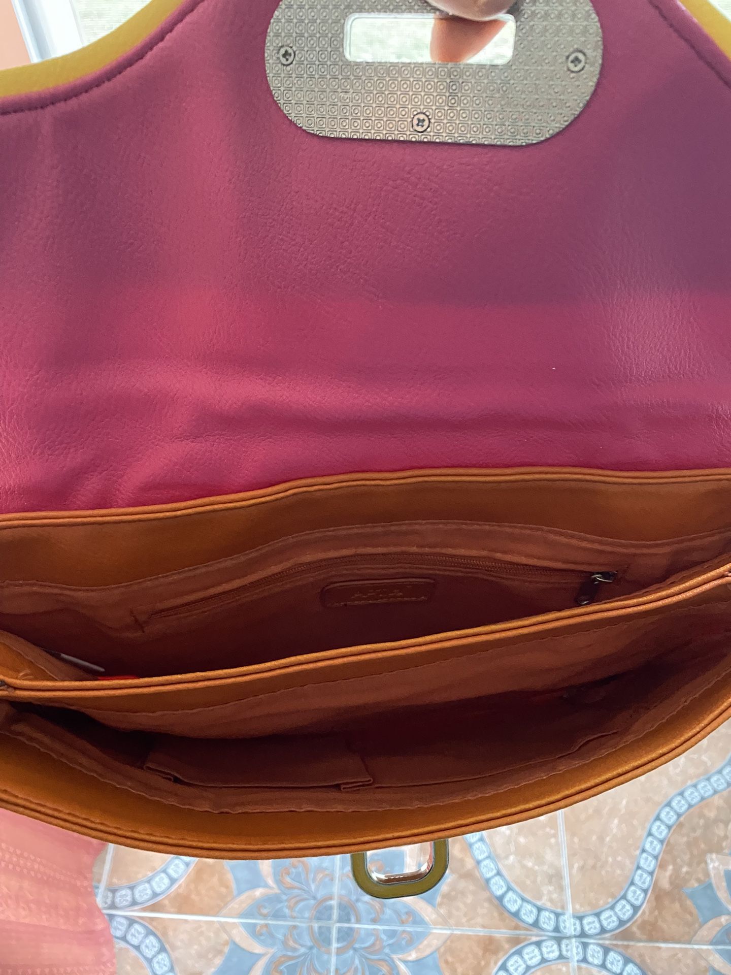 Multiple Ladies Cross Body Purses $8 Each Bag - photo 2
