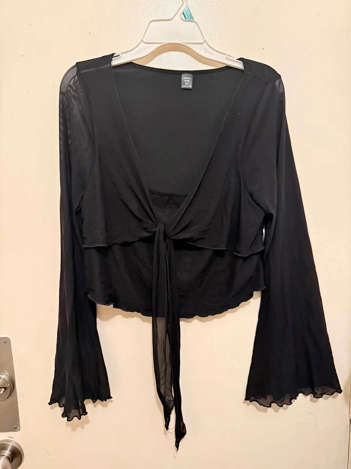Women’s Black Mesh Tie Front Bell Sleeve Top plus  size 2XL