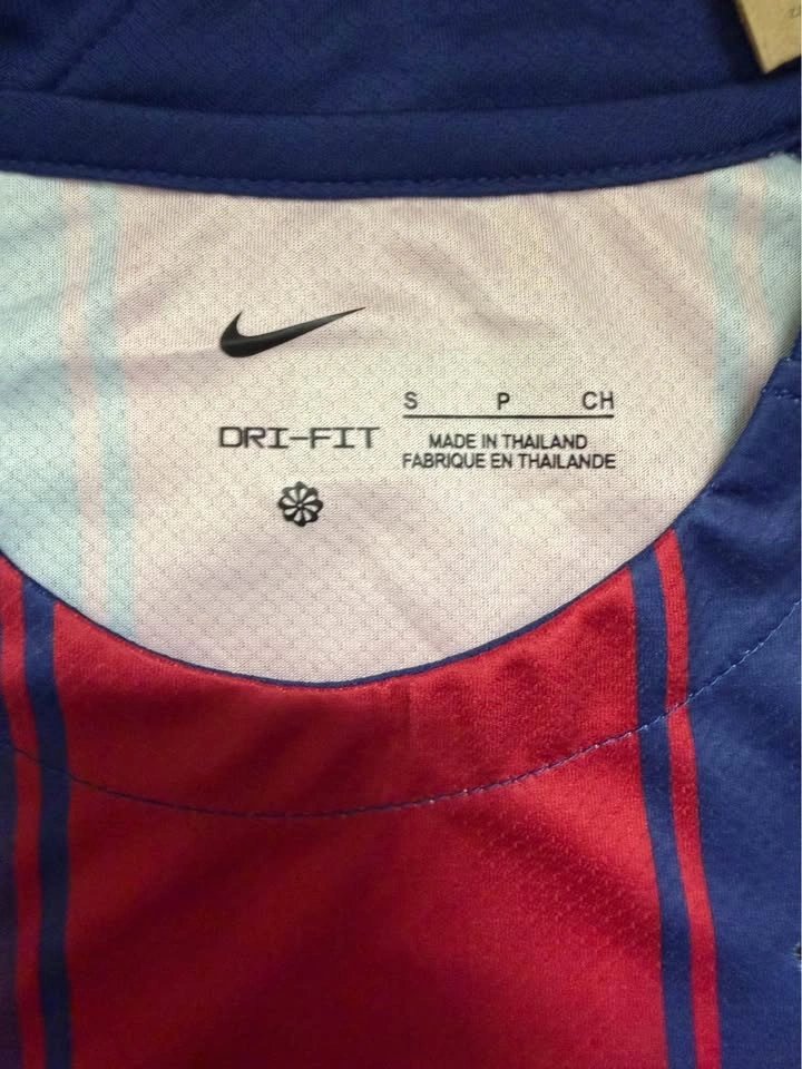 CLEAROUT FC Barcelona Soccer Jersey - photo 3