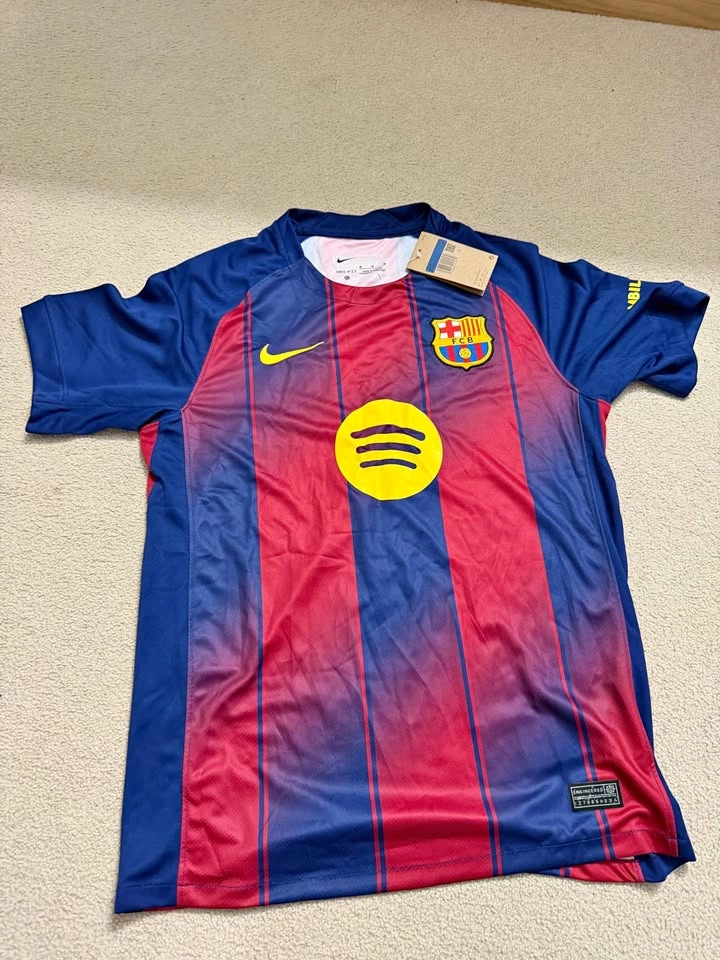 FC Barcelona 2025-2026 Jersey - Men's Medium