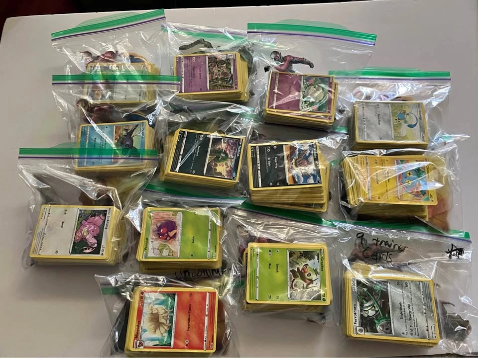 Pokemon Card Bags of 200 (Uncommon/Common) 15-$25