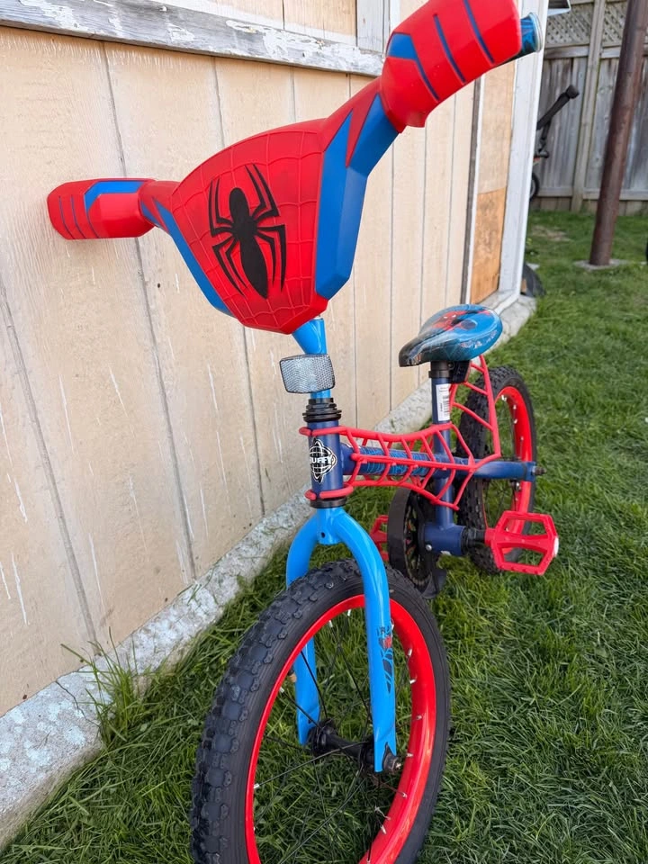 HUFFY 16 inch Spiderman Bike - photo 3