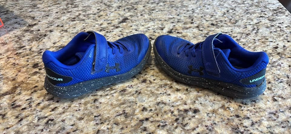 Under Armour blue kids sneakers with velcro straps - Size 13K - photo 5