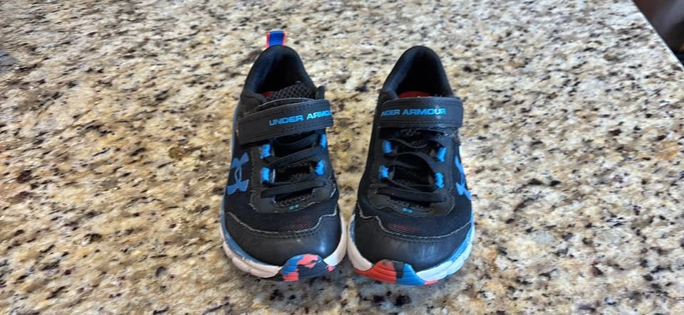 Under Armour Black and Blue Kids Shoes - 13K