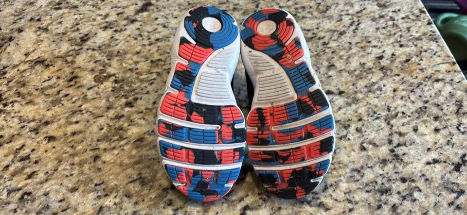 Under Armour Black and Blue Kids Shoes - 13K - photo 5