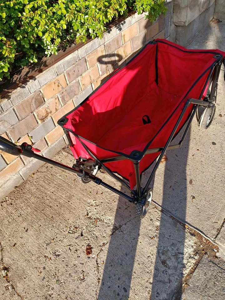 🌱Ozark Trail Red Folding Wagon