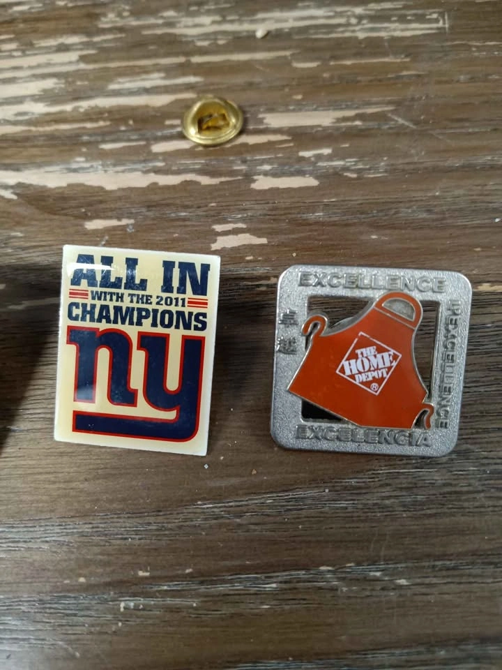 🌱Outback Steakhouse NY Giants Home Depot Enamel Pins Set - photo 3