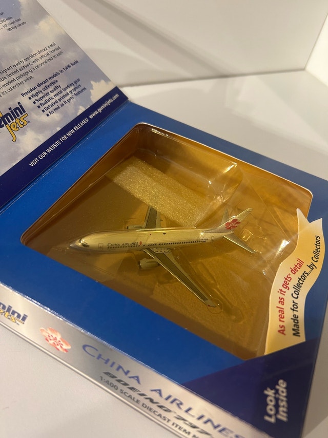 2 Gemini Jets Boeing Die cast Models: 757-200 ATA, 737-800 China - photo 3