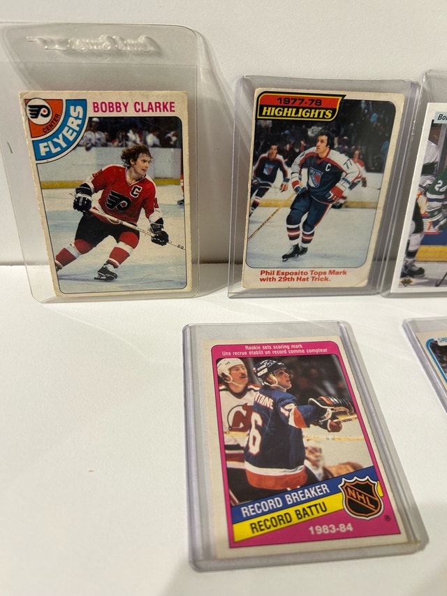 Vintage 80’s Hockey Cards/ Rookies lot sale - photo 3