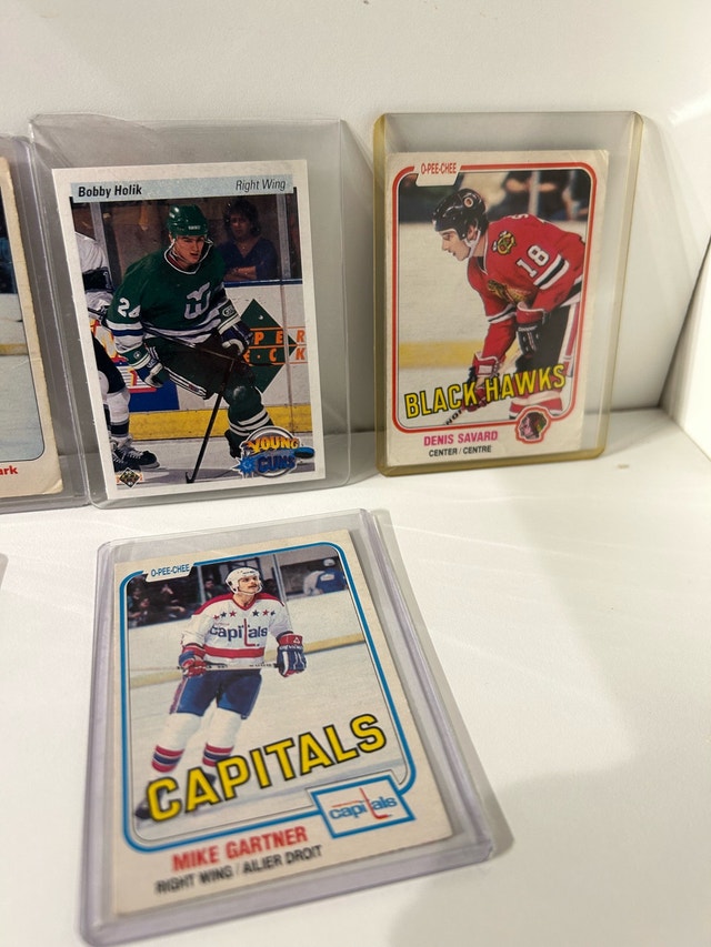 Vintage 80’s Hockey Cards/ Rookies lot sale - photo 4