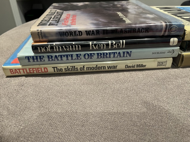 Lot of 7 Militaria Coffee Table Books, WW2, Vietnam - photo 2