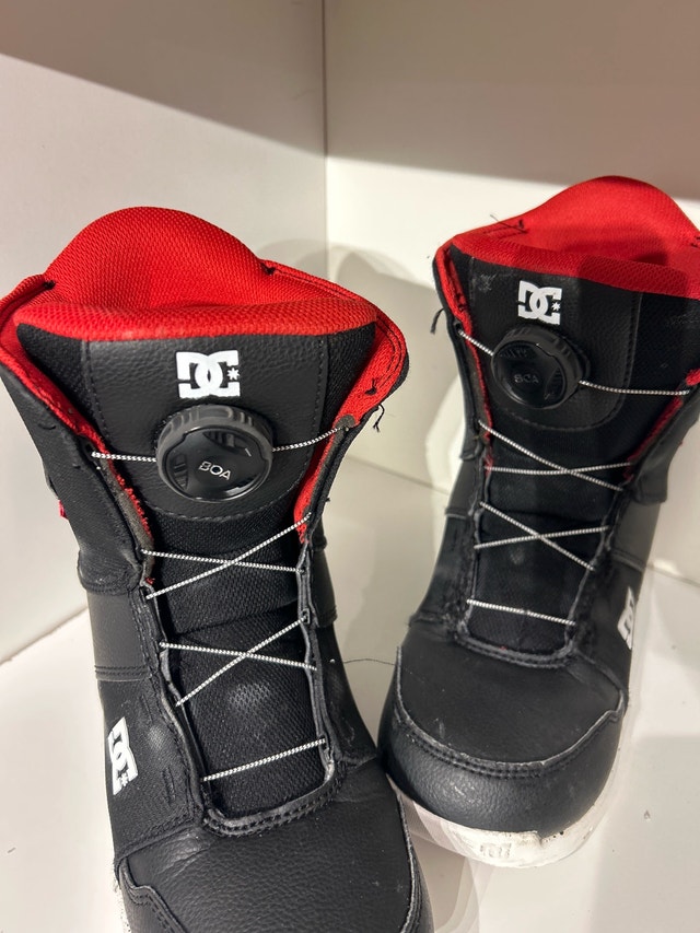 DC Snowboard Boots Youth SZ 6 - photo 4