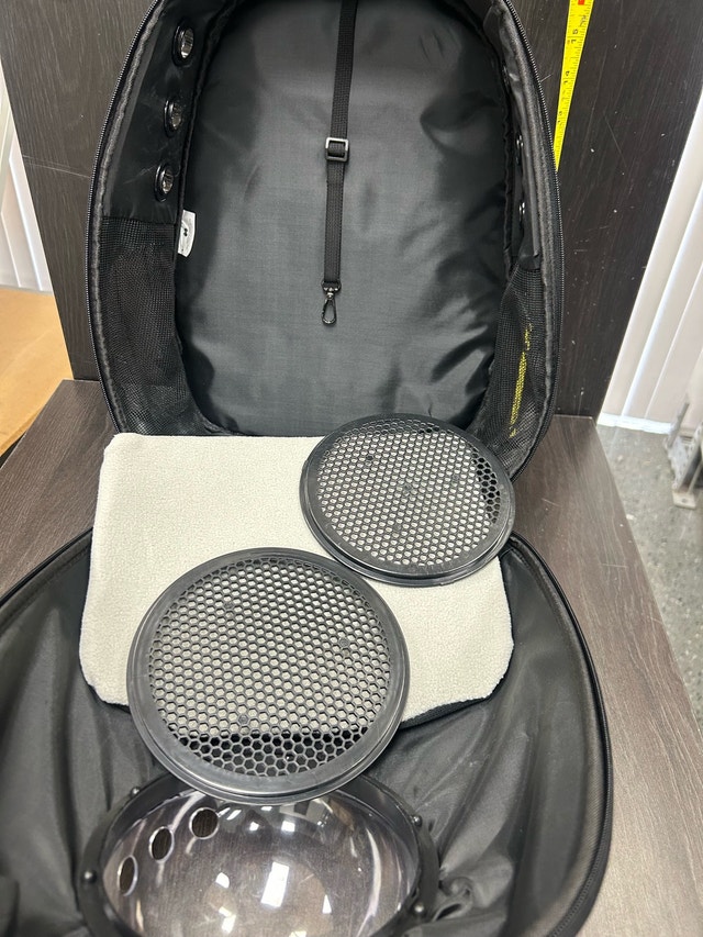 Travel Cat Backpack Carrier w/ Bubble Window - photo 4
