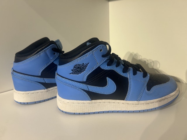 Nike Air Jordan Youth 4