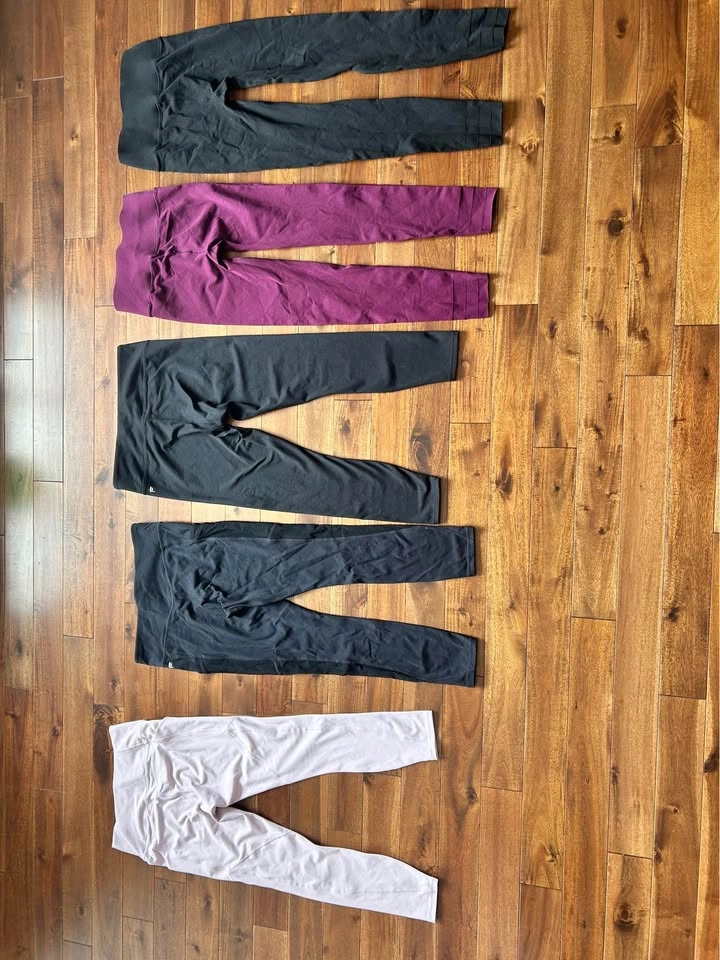 Fabletics leggings size medium - photo 2