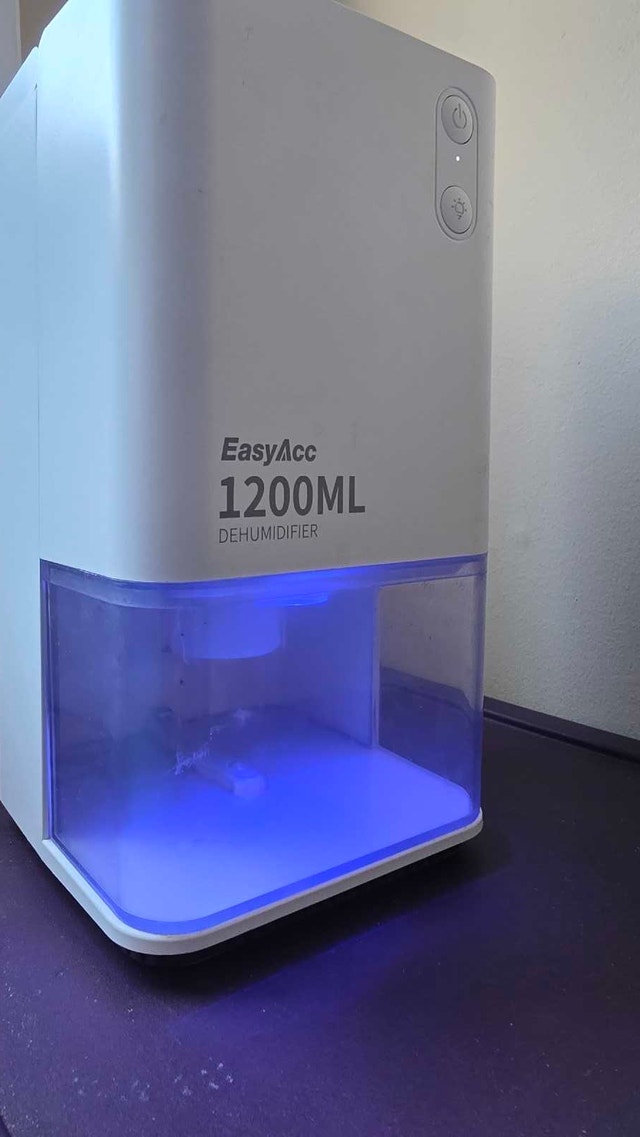 EasyAcc Dehumidifier