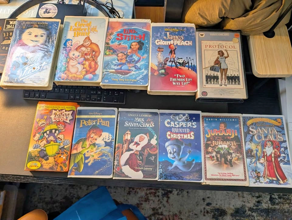 Lot of 11 Family and Disney VHS Tapes