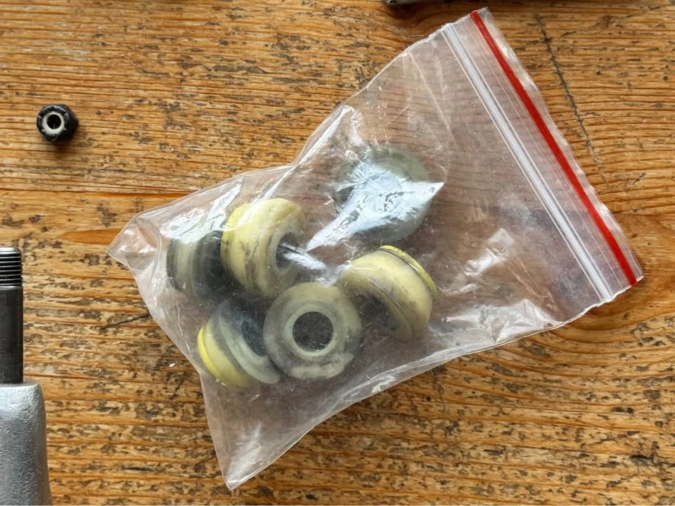 Skate Trucks Bits & Pieces - photo 4