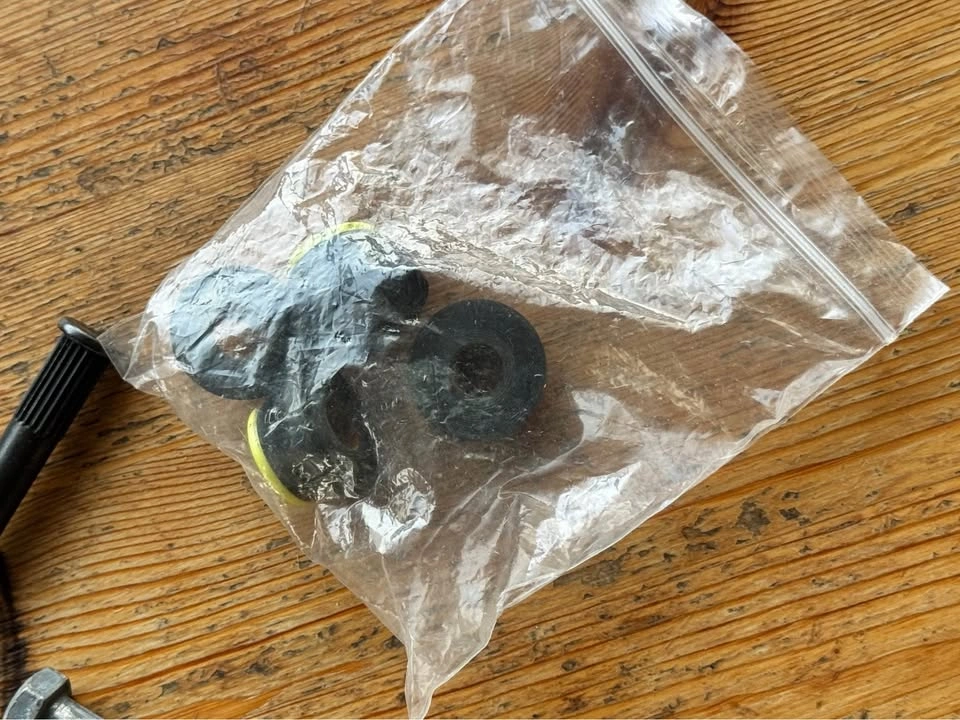 Skate Trucks Bits & Pieces - photo 5