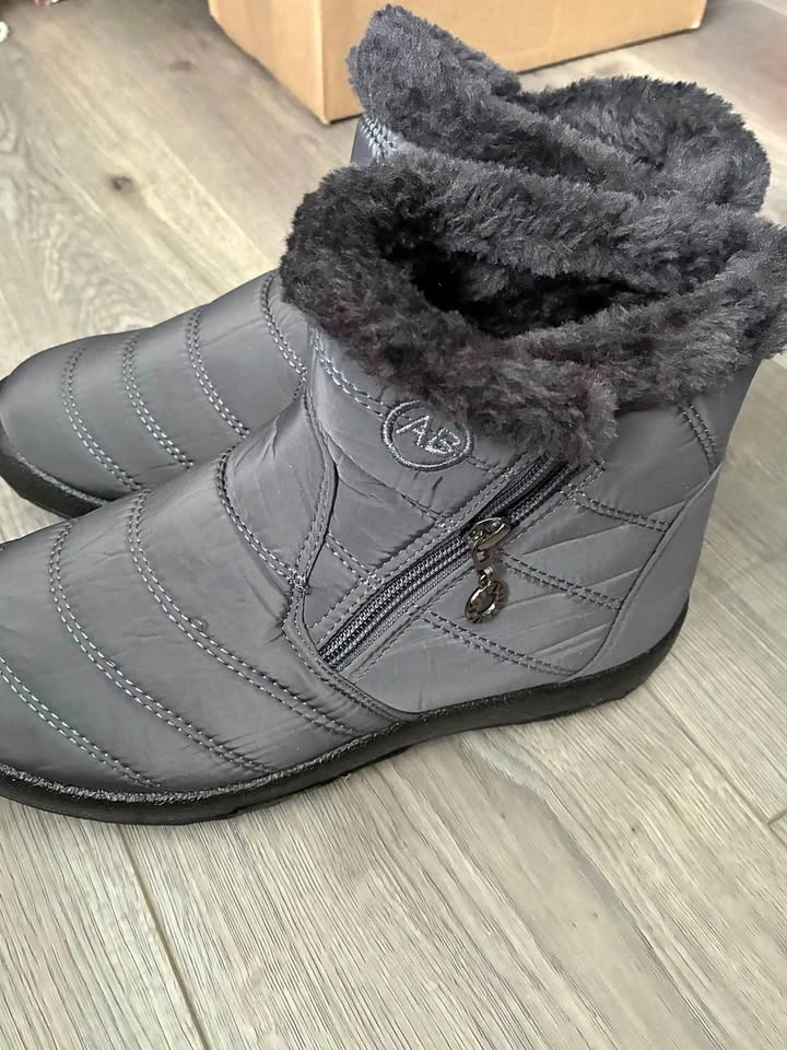 Women's Ankle Boots - Size 7.5