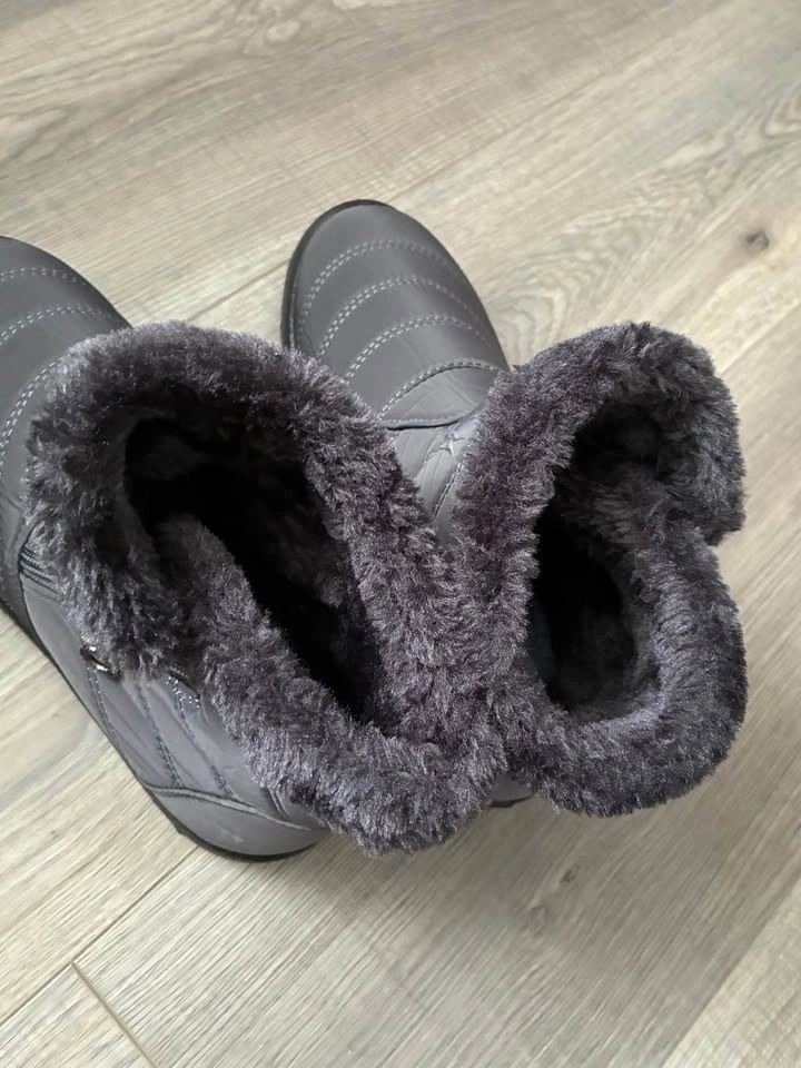 Women's Ankle Boots - Size 7.5 - photo 3