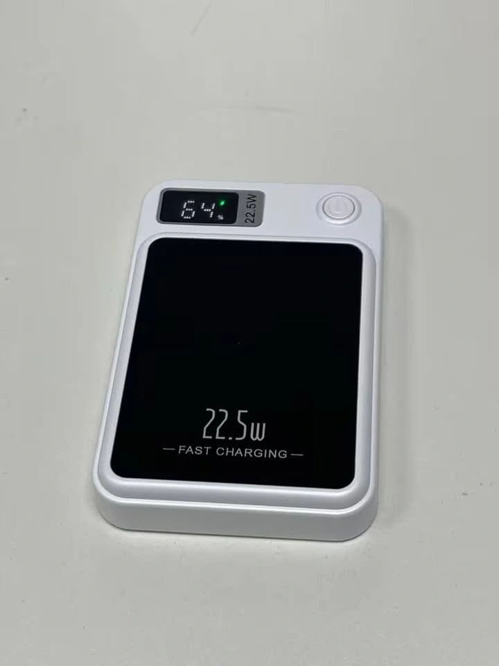 Magnetic Wireless Power Bank - 5000 MAH - photo 5