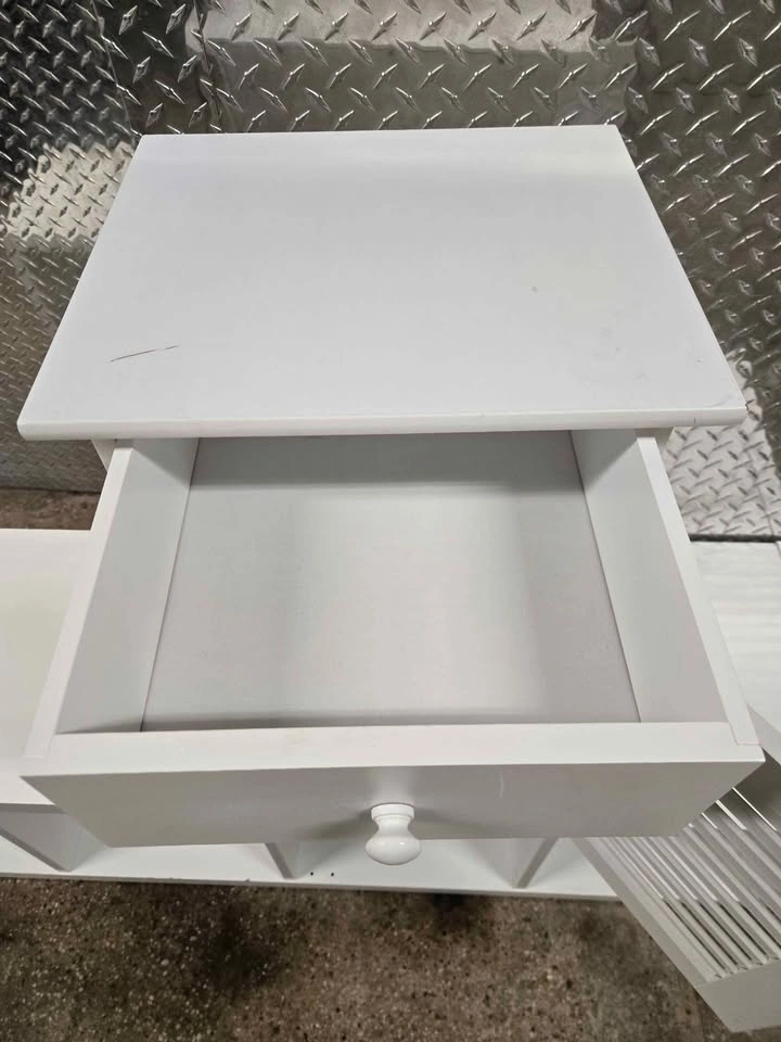 White Nightstand Cabinet - photo 3