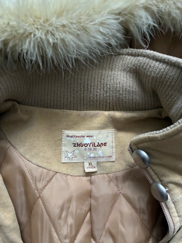 ZHUOYILANG XL Tan Faux Fur Hood Quilted Lining Jacket - photo 3