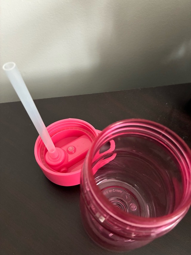 Pink Water Bottle with Straw Flip Top Handle - photo 3