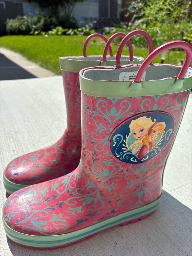 Frozen Themed Rain Boots for Girls - Lightly Used
