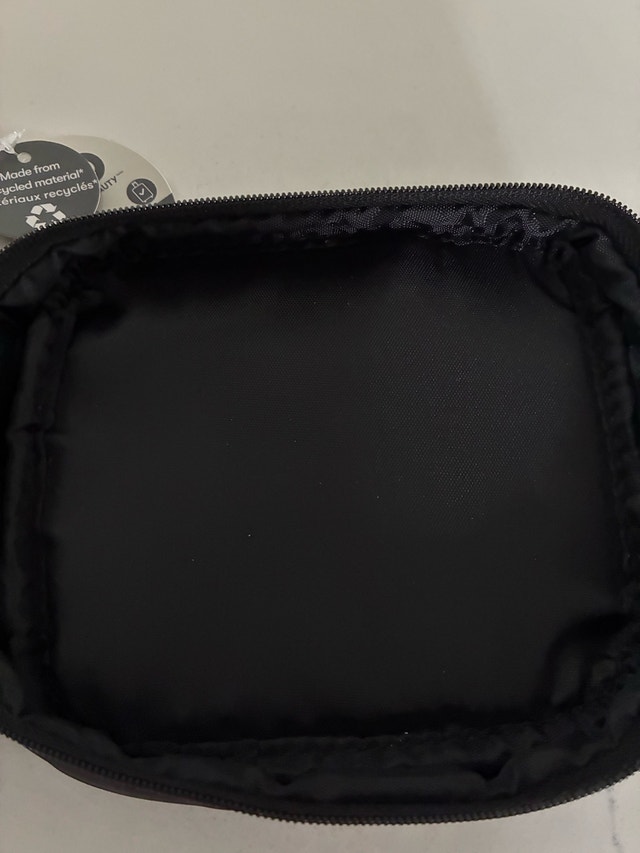 Small Tech Pouch - photo 4
