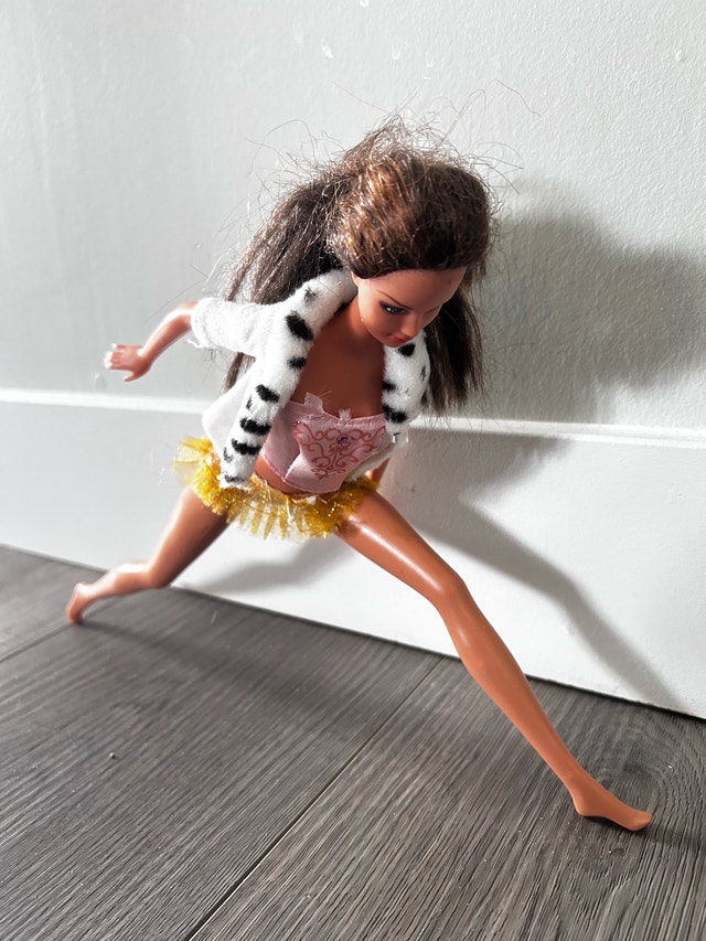 Barbie doll in cute outfit - photo 4
