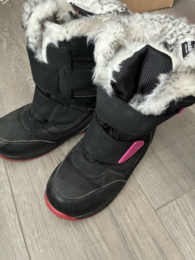 Girls snow boots