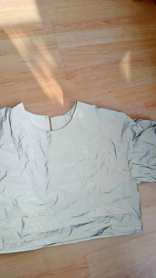 Silver Reflective Short Sleeve Top Size S