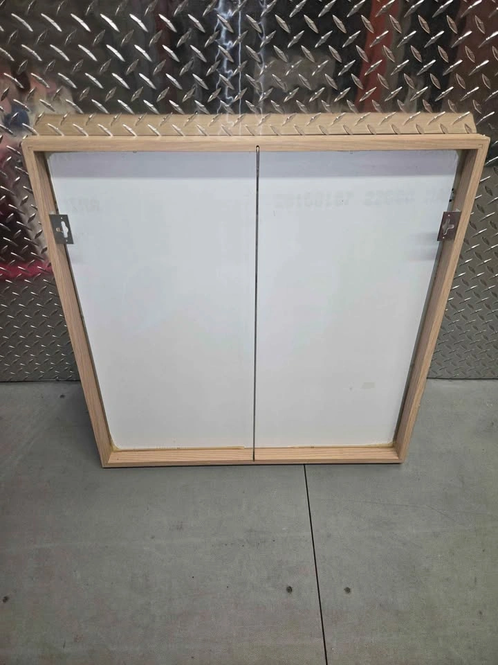 Light wood frame mirror - photo 4