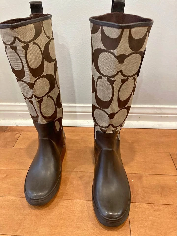 Women’s Boots Size 5.5