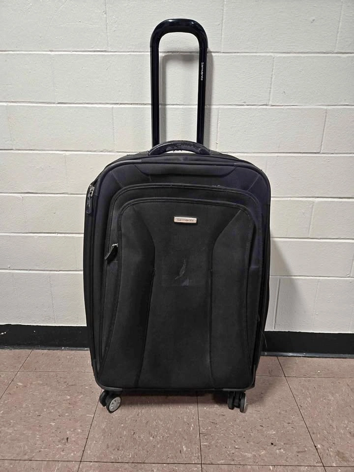 Samsonite Black Rolling Suitcase Luggage
