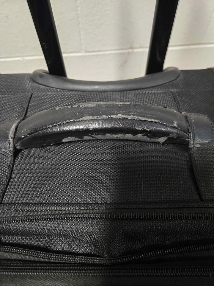 Samsonite Black Rolling Suitcase Luggage - photo 2