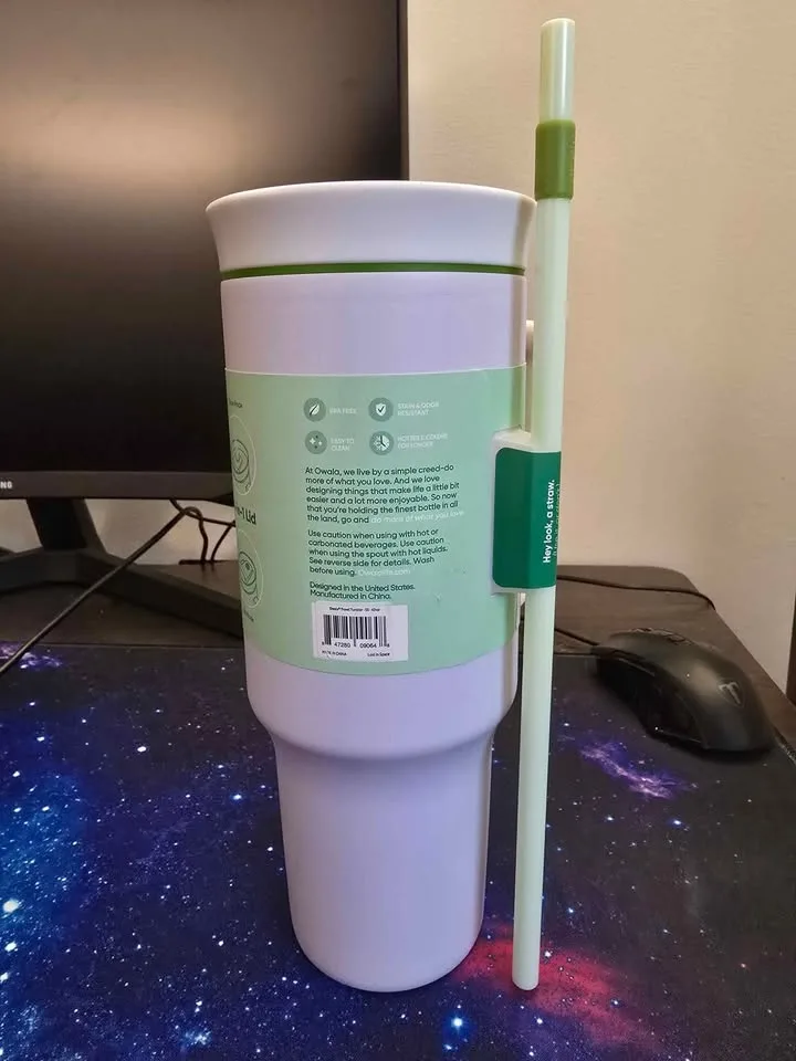 Owala 40 oz tumbler with straw image indicator(3)