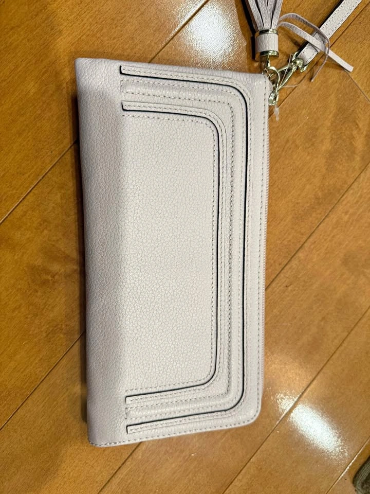 Danier Genuine Leather Wallet Pale Pink