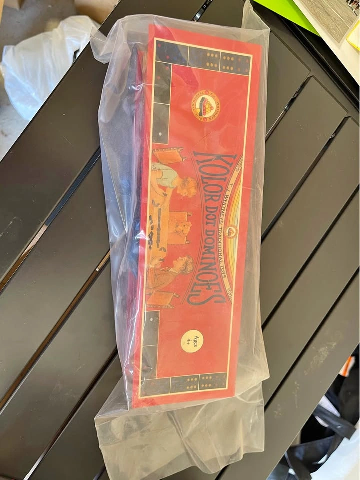Kolor dot dominoes - game sealed