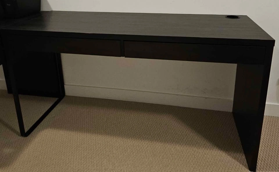 Ikea Micke large desk