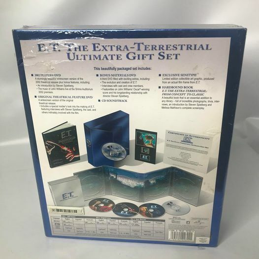 E.T. The Extra-Terrestrial Ultimate Gift Set BNIB - photo 2